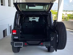 H&S 2022 JEEP WRANGLER UNLIMITED SAHARA LHD NEGRO SUV USADO MUY BIEN CUIDADO - Product Image 2