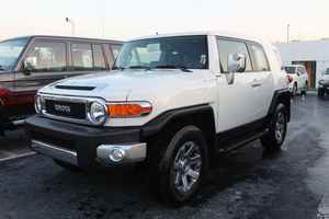 Autos Usados con Poco Kilometraje, Toyota FJ Cruiser 2021 Usado, SUV de 4.0L, Listo para Enviar - Product Image 3
