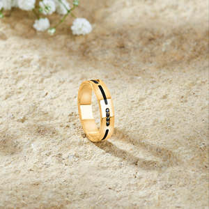 แหวนแฟชั่นชุบทอง 18K พร้อมเคลือบโรเดียม - Product Image 1