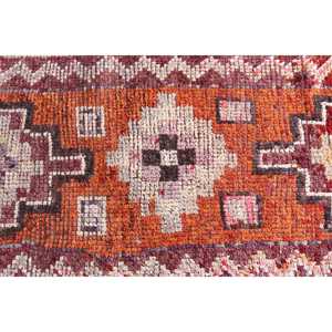 Alfombra Turca Vintage de 2.4x9.4 pies, Alfombra Naranja con Diseño de Plantas y Árboles Herki - Product Image 5