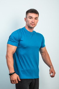 Camiseta de Algodón Ajustada de Color Amarillo para Hombre, Manga Corta, Cuello Redondo, Informal, de Color Sólido, Diseño Liso - Product Image 4
