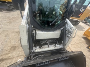 Thương hiệu rất tốt <span class=keywords><strong>bobcat</strong></span> sử dụng mỹ động cơ diesel lốp <span class=keywords><strong>Skid</strong></span> chỉ đạo mini <span class=keywords><strong>loader</strong></span> S450 mini <span class=keywords><strong>loader</strong></span> <span class=keywords><strong>Skid</strong></span> chỉ đạo Bộ nạp - Product Image 4