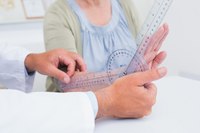 Goniomètre pratique en acier inoxydable Spirit avec une portée de mesure de 150 mm et une garantie d'un an pour une mesure précise, fabriqué à Taïwan