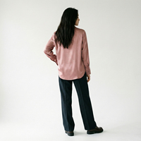 Chemise décontractée coupe droite à col classique, manches longues, boutonnage simple, en satin, tissu extensible (Spandex/Polyester), fil teint.