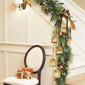 Campanas colgantes decorativas de estilo moderno para puerta de Navidad, campanas de Metal hechas a mano de Color dorado para el hogar, Hotel y Resort, superventas - Product Image 4