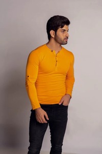 เสื้อยืดออกกำลังกายผู้ชาย คอกลม ทรงเข้ารูป ระบายเหงื่อ เหมาะสำหรับฟิตเนส วิ่ง และเล่นกีฬา - Product Image 5