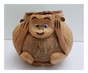 Esculturas de coco de mono hechas a mano, adornos de Coco de Mono tradicionales perfectos para decoración del hogar y fines de recuerdo - Product Image 1