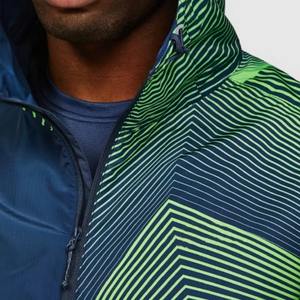 Ensemble veste coupe-vent à capuche et short pour homme, vente en gros personnalisée, pour l'entraînement sportif, vêtements de sport de plein air, vêtements de performance - Product Image 2