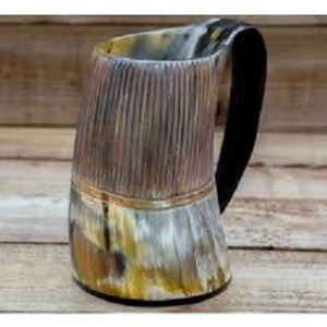 Mug en corne de style Viking, fait main, écologique, en matériaux organiques, pour la décoration de Noël, de la Saint-Valentin et des fêtes - Product Image 3