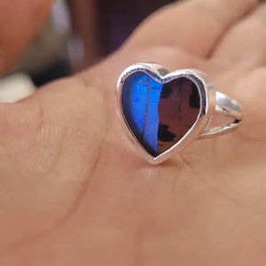 แหวนปีกผีเสื้อธรรมชาติสีสวยอินทรีย์ดิบสีม่วงธรรมชาติเครื่องประดับเงินสเตอร์ลิงแหวนหยาบแหวนคุณภาพว้าว - Product Image 1