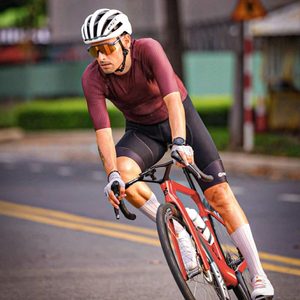 Maillot de cyclisme Pro-Zipless Aero pour homme - Respirant, léger, manches courtes, couleur rouge rubis, tailles XXS-XXL - Product Image 2