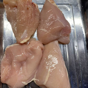 Pechuga de pollo halal congelada de alta calidad, calidad superior, 2 años de duración, a bajo precio - Product Image 1