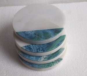 Posavasos de madera de mármol de piedra gris de lujo, posavasos de forma redonda hechos a mano para bebidas, alfombrillas y almohadillas de regalo únicas para la inauguración de la casa - Product Image 3