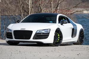 Excellent état, Audi R8 V10 Coupé 2012 d'occasion, boîte manuelle à 6 vitesses - Product Image 2
