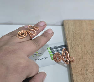 แหวนผ้าเช็ดปากทองแดงแท้ ทนทาน ดีไซน์คลาสสิก กว้าง 2.5 ซม. ทำมือ บำบัดรักษา ใช้ได้ทั้งชายและหญิง ลดราคา - Product Image 2