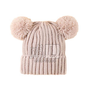 หมวกไหมพรมถักแจ็คการ์ด - Product Image 1