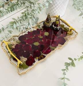 Plateau en résine avec motif floral naturel conçu pour offrir un centre de table de décoration de mariage ou un usage quotidien - Product Image 4