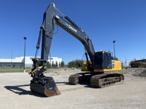 Excavatrice John Deere 140K d'occasion - Moteur Cat C7 ACERT haute performance, équipement de construction avec fonctionnalités avancées, à vendre - Product Image 4