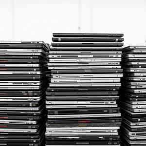 ขายส่งแล็ปท็อปมือสอง แล็ปท็อปปรับสภาพใหม่ คอมพิวเตอร์แล็ปท็อปจากแบรนด์ดังแท้ๆ - Product Image 1