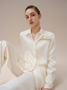 Camisas Elegantes para Mujer con Cuello Camisero, Camisa Sigrid con Cuello en Punta, Seda Japonesa, Conjunto de 2 Piezas, Moda Sostenible para Mujer - Product Image 5