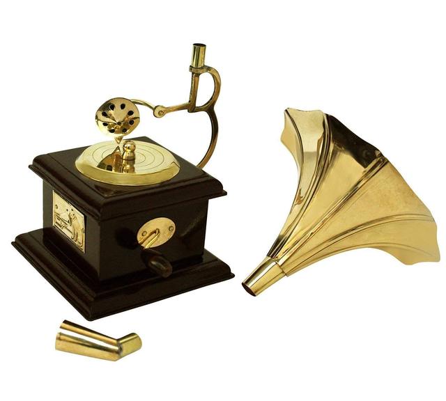 Antique Brass Decorative Gramophone Music Musical Play Equipment for Office or Home Inspired by the Trumpet