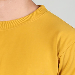 Logotipo personalizado impreso y color transpirable hombres Camiseta y pantalón conjunto Venta caliente nuevo traje de moda hombres Camiseta y pantalón conjunto - Product Image 2