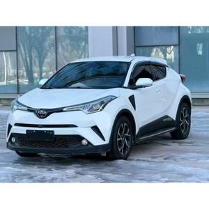 Toyota C-HR 2021 con Interior de Cuero Oscuro, Motor Turbo y Tracción Delantera - Product Image 1