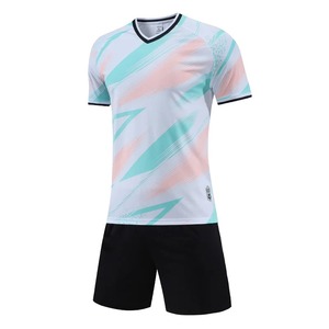 เสื้อยืดฟุตบอลแฟชั่นดริฟท์สำหรับผู้ชายเสื้อยืดกีฬาแบบหลวมแบบลำลองชื่อทีมหมายเลขคอวี - Product Image 1