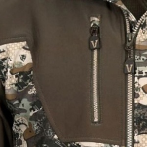 ชุดยุทธวิธีลายพราง ระบายอากาศได้ดี กันน้ำ สำหรับฤดูใบไม้ร่วง ผลิตจากโพลีเอสเตอร์/ผ้าฝ้าย ทรงหลวม สไตล์ Anorak เหมาะสำหรับการล่าสัตว์น้ำ เช่น เป็ด  แบบ Softshell - Product Image 3