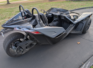 57XAAFHB6P8154399 2023 SLR Moto à 3 roues Roadster Luxe - Product Image 2