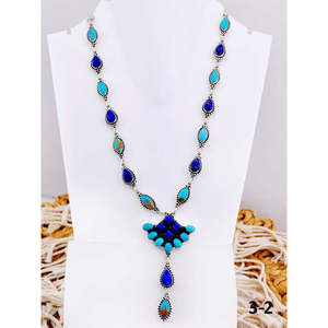 Collier artisanal du sud-ouest, objet culturel de collection, avec pierres multiples et argent sterling - Product Image 1