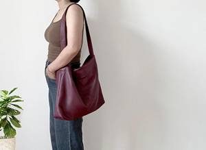 Best Quality <b>Womens</b> Casual Single Strap Red Leather <b>Tote</b> <b>Bag</b> Fashionable Large Capacity <b>Laptop</b> Leather Working Shoulder <b>Bags</b> set - Product Image 2