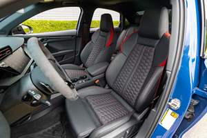 RS3 Turbo 2025, 5 cylindres, transmission intégrale, bleu Ascari métallisé, très bien équipé - Product Image 4