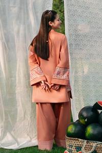 Lehenga Choli brodé pour filles pakistanaises, vêtements de fête, pour mariage, Eid et occasions festives, en acrylique - Product Image 3