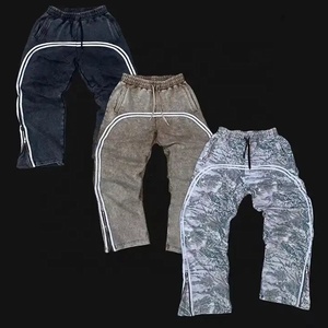 Pantalones de chándal básicos de pierna recta para hombre, pantalones de chándal de pierna ancha de gran tamaño con lado a rayas personalizados, pantalones de chándal acampanados con dobladillo crudo - Product Image 6
