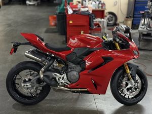 ยอดขาย Ducati Panigale V2 S รถมอเตอร์ไซค์สปอร์ตใหม่ ปี 2025-2026 พร้อมส่งออกทั่วโลก - Product Image 3