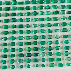 อัญมณีมรกตคุณภาพ AAA คุณภาพเยี่ยมสีเขียวธรรมชาติตัดผสมกับแวววาวสวยได้รับการรับรองการตัดขัดที่มีอยู่ - Product Image 4