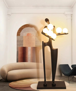 Lampe sur pied sculpture femme abstraite, résine noire et or, lumière LED lune, statue d'art moderne, décoration intérieure pour salon et entrée - Product Image 4