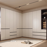 Armoire et penderie en bois au design personnalisable, directement de l'usine, pour appartement et chambre d'hôtel