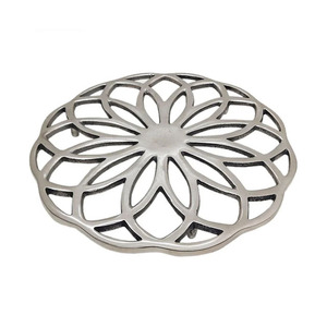 Cast Iron Trivet Rustic Style Antique Finishing <b>Cat</b> Face Shaped Hot Pan <b>Stand</b> Hot Pan Holder Kitchen Worktop Protector - Product Image 1