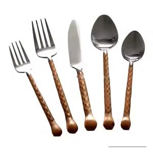Elegante juego de cubiertos de metal pulido Durable Cuchara de acero inoxidable Tenedor Cuchillo Juego de cena para cocina y Mesa - Product Image 1