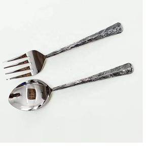 Nouvel ensemble de couverts en métal au design feuille de Ginkgo pour servir des salades, idéal pour les hôtels et la cuisine - Product Image 4