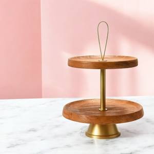 Support à gâteau en bois et métal fini or à 2 niveaux pour l'occasion de mariage élégant servant pour les outils de présentation de cupcakes de boulangerie d'hôtel - Product Image 1