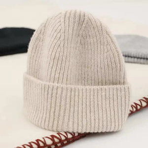 Nuevo Diseño, Gorro de Punto de Alta Calidad, Hecho en Pakistán, Gorros de Invierno al por Mayor, Gorro de Punto Liso a Precio Económico, Unisex - Product Image 2
