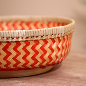 Panier en bambou tissé artisanal coloré / Corbeille de rangement ronde en bambou décorative avec des motifs vibrants pour les fruits et la décoration de la maison - Product Image 2
