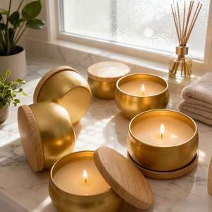 Bocaux à bougies en métal couleur cuivre offrant une lueur chaude et radieuse pour les bougies aromatiques festives et les intérieurs magnifiquement stylés. - Product Image 6