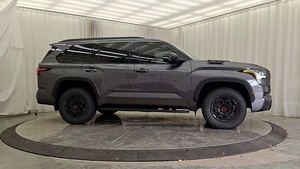 SUV Toyota Sequoia TRD Pro 4WD 2023 Usado en Excelentes Condiciones, Motor Impecable, 437 HP, 3.4L V6 Híbrido - Product Image 6