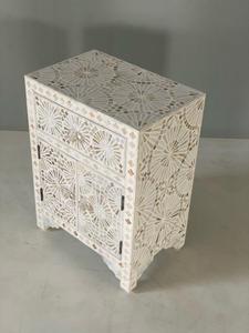 Mesa auxiliar de madera maciza de 3 cajones moderna hecha a mano con incrustaciones de hueso floral y Perla madre para dormitorio y sala de estar - Product Image 2