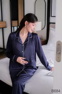 Cool Pearl soie ensemble de vêtements de maternité doux confortable longue longueur pour les femmes enceintes modèle B684 - Product Image 3