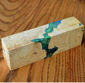 Mango de cuchillo a escala de madera y resina de las mejores tendencias, Escala de mango de cuchillo azul de resina, fabricación de artesanías de la mejor calidad, diseño superior - Product Image 1